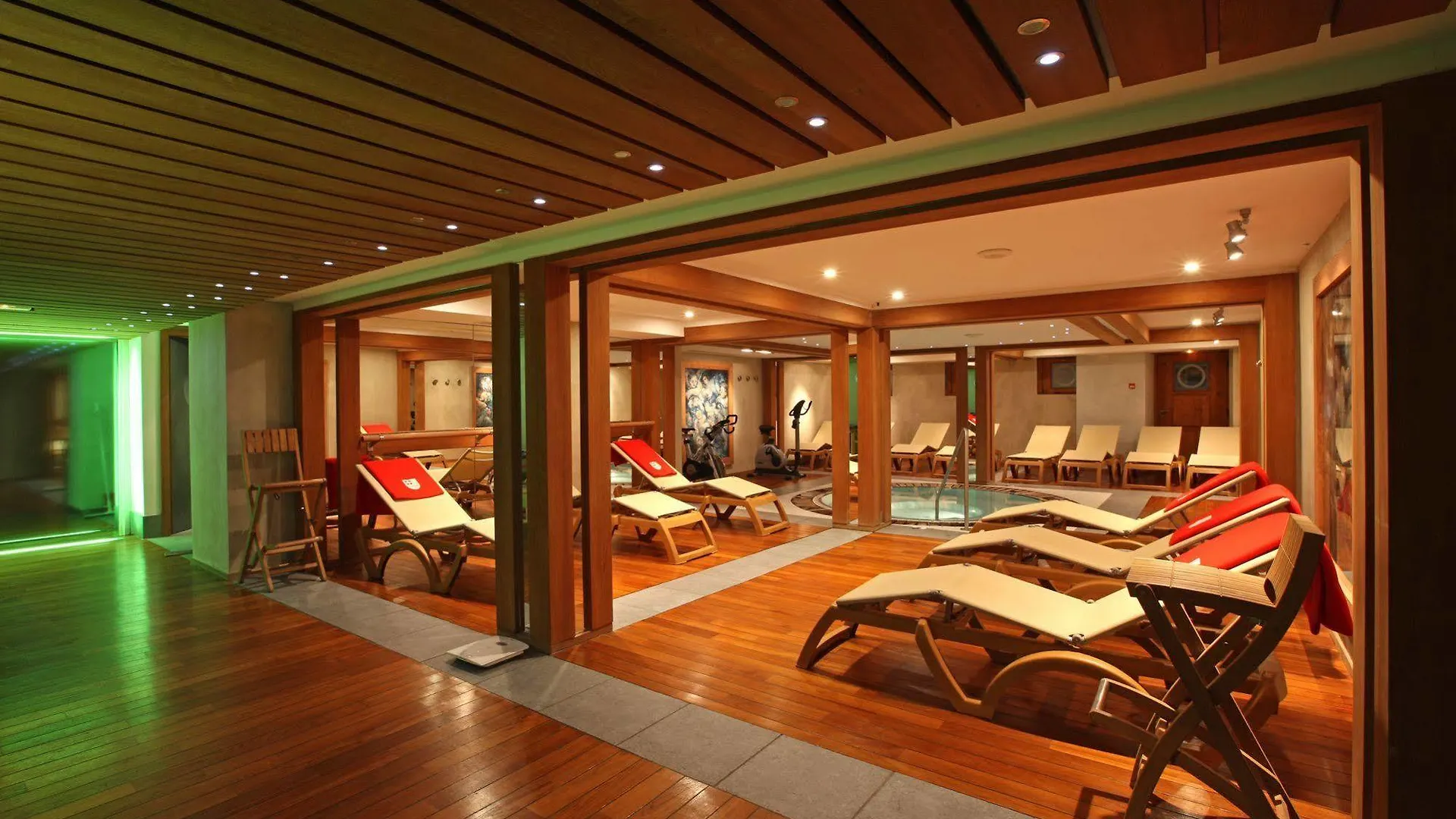 ***  La Savoyarde Hotel Val-d'Isere France